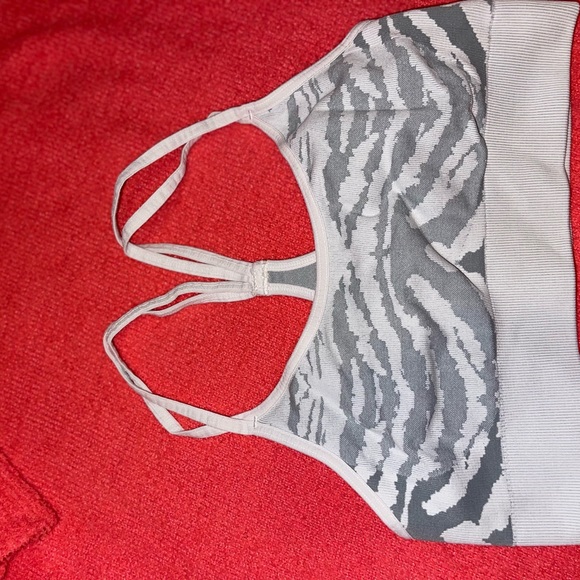 Bombshell sportswear zebra set - Picture 5 of 5